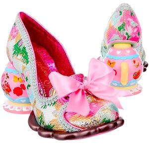 Irregular choice tea cups